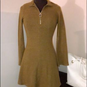 🌺🌺SOLD 🌺🌺Mini bell sleeve sweater dress size